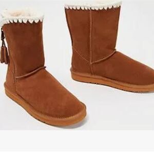 Lamo Luna Water Resistant Suede Boots- Chestnut